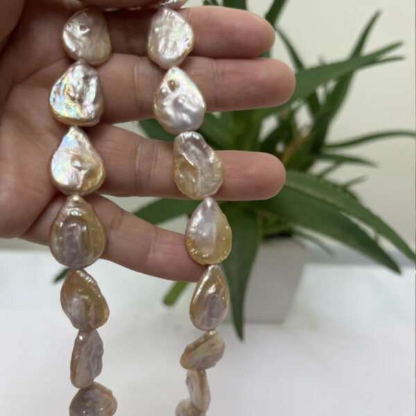 13-14mm X 17-18mm tear drop pearl 40cm/string 4A