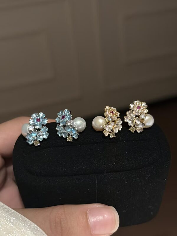 Floral pearl earrings, beautiful, flawless